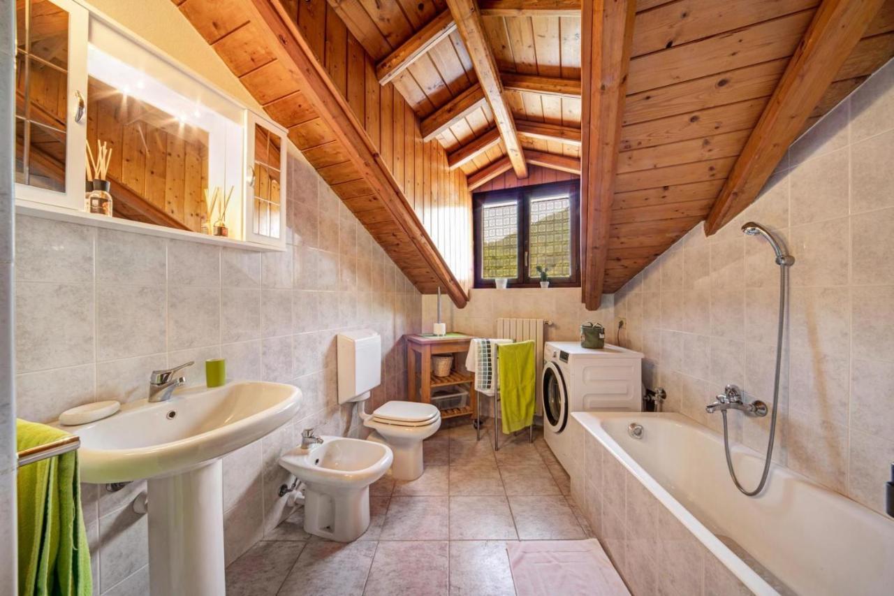 Apartment Mansarda Fra Monte E